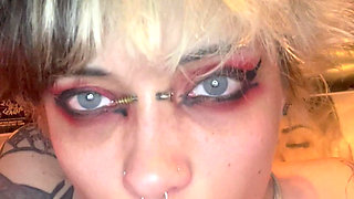 Goth Girl Glitterqueen1999 Stretches Her Button Nose with Ni