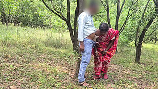 Sona Bhabhi fucked by a school student in forest,she first time  forest outdoor sex by her school life boy friend.