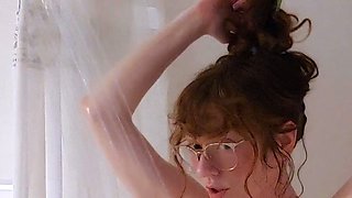 SMALL TIT BRUNETTE TATTOOED TEEN GIRLFRIEND CAUGHT IN SHOWER