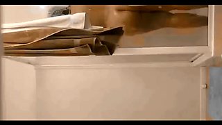 Chubby chick spied into WC 3