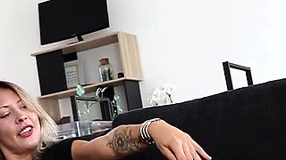 POV: I Catch You with Your Nose in My Pantyhose… I Give You a Good Lesson! Mistress Julia