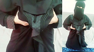 Arabian twerking