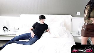 Bubbly Sofie Marie and Nick Strokes at pussy licking clip