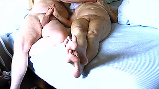 Homemade Mature Stepaunt Hand Job Gets Cum on Legs & Feet Footjob