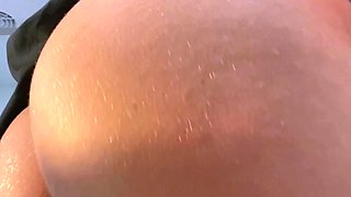 Amateur Ebony MILF Masturbating