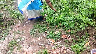 Village Aunty Showing Her Pussy to Ex-boyfriend in Sugarcane Plantation