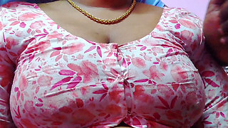 Homely Aunty Seduced Her Boyfriend With Her Boobs