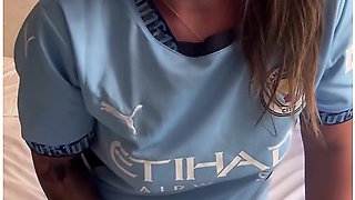 Masturbating in a hotel while smoking—private pleasure
