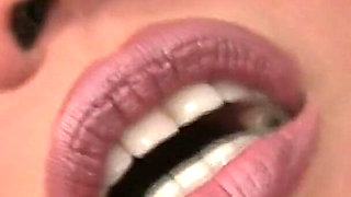 Seductive Brunette Babe Fingers Herself to Explosive Orgasm