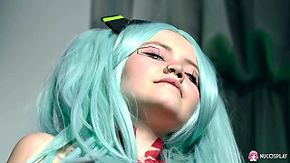 Rebecca Nixon Busty Cosplay Teen Fingers Herself to Explosive Orgasms with Giant Sex
