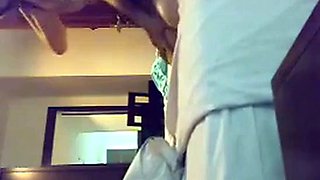 Indonesian Celebrity Cut Tari's Sex Scandal with Ariel