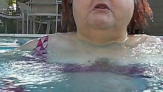 Big Beauty Nurse Vicki Shows off Her Water Shoes and
