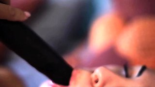 Webcam Teen Babe's Solo Orgasm with Her Sex Toy