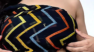 Linn Getting Nude Milking