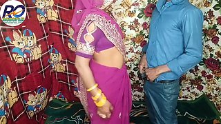 Desi sexy mausi fucked her own stepsister's stepson by becoming a mare and lifting her in the lap and putting the dick in the mouth and