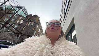 Sandie Candy Cumwalk