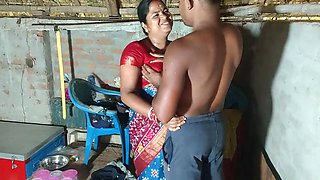 The brother-in-law fucked the neighbour Bhabhi after stripping her naked