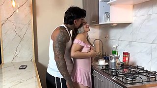 My stepsister didn't expect to be fucked in the kitchen