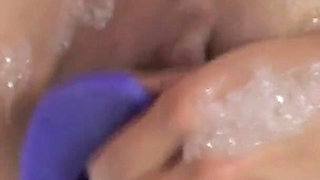 Young Horny Thai Girl Fingering Wet Tight Puussy