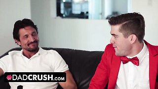 Dad Crush featuring Tommy Gunn and Riley Reid's horny xxx