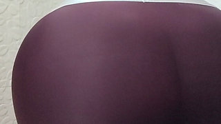 Hold that sexy boy ass now