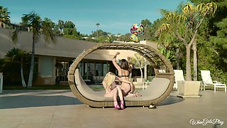 Hannah Hays' Outdoor Kink in a Candy Heat