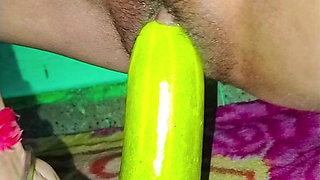aak fir se meri sexi or pyari wife apni pyasi chut dali bhot badi loki or dal ke bhot maze liye or apni chuchi ko bhi khub daba ke maze liy