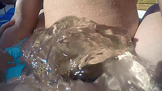 Julia Have Sex! Poolparty!