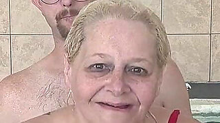 BBW Princess Sucking His Cock Underwater with Her Naughty Stepfather