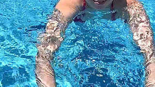 Filmed Lexi Montana Is Having Fun in Outdoor Pool!