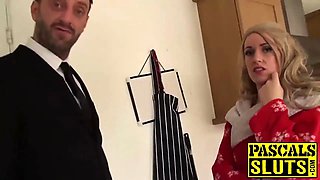 Beautiful blonde chick Jasmine gets her pussy streched wide