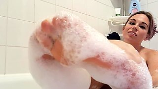Redhead hottie with foot fetish does hot footjob and blowjob