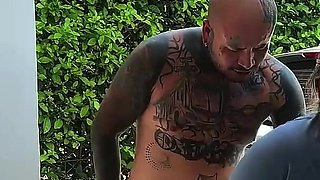 Colombian Woman Cheats on Her Husband with the Mechanic Just Before Leaving for the Gym