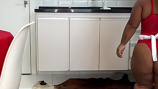 This Naughty Dwarf Opened up All Her Holes and Did Anal with the Big-dicked Guy at the Orgy